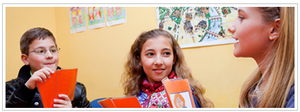 usamos actividades comunicativas divertidas para aprovechar su clase y practicar el hablar usamos actividades comunicativas divertidas para aprovechar su clase y practicar el hablar